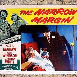 Narrow Margin '51 Near Mint LC #4 Thug Pulls Gun On Jacqueline White! Film Noir!